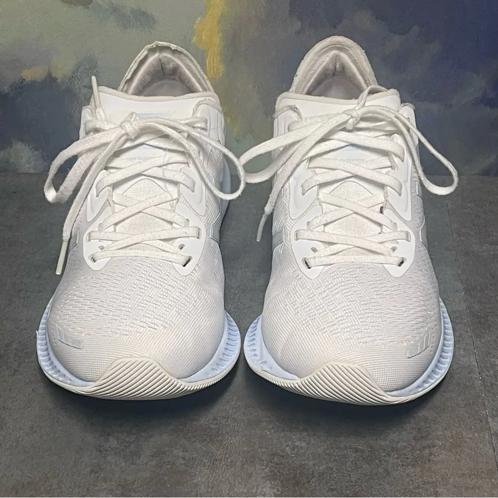 New Balance Dynasoft Pesu V1 Women's Wide Sneakers White Size 8.5D